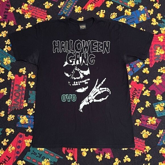 ‘15 October’s Very Own Halloween Glow In The Dark Graphic Tee Shirt / Size L - Picture 1 of 5